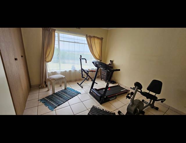 4 BEDROOM HOUSE FOR SALE IN HILLSHAVEN